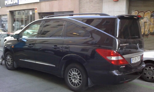 Ssangyong Rodius #1