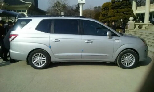 Ssangyong Rodius #7