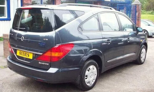 Ssangyong Rodius #14