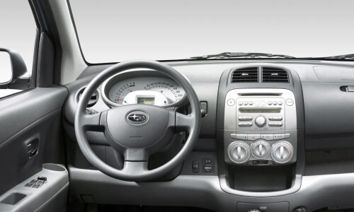 Subaru Justy 1.0 #1