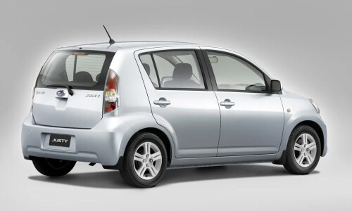 Subaru Justy 1.0 #2