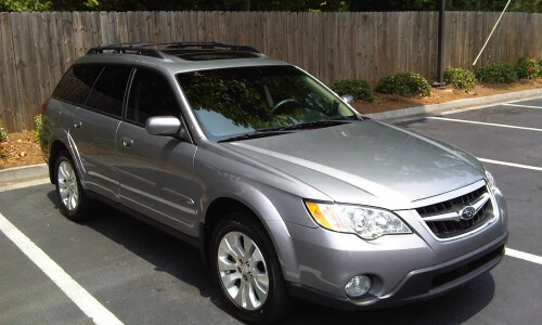 Subaru Outback 2.5i #1