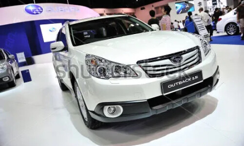 Subaru Outback 2.5i Celebration #10