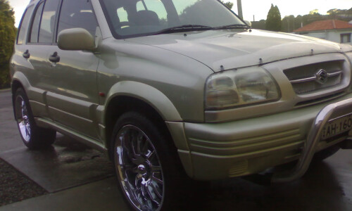 Suzuki Grand Vitara limited #13