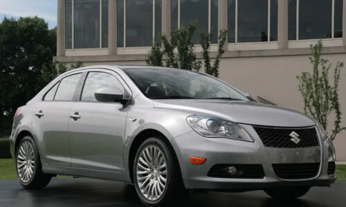Suzuki Kizashi #9