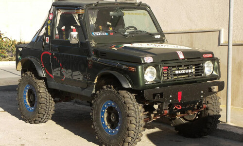 Suzuki SJ 413 #9