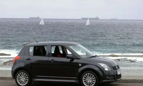Suzuki Swift Black Sport Edition #1