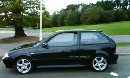 Suzuki Swift GS #11