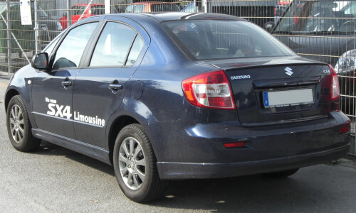 Suzuki SX4 Limousine #1