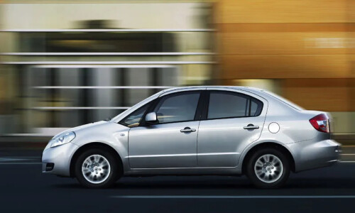 Suzuki SX4 Limousine #14