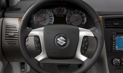 Suzuki XL7 #10