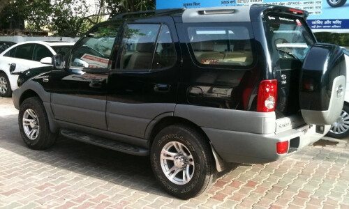 Tata Safari #17