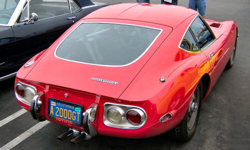 Toyota 2000 GT #4