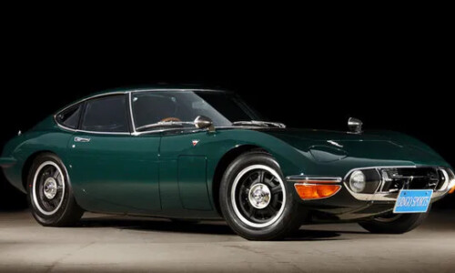 Toyota 2000 GT #9