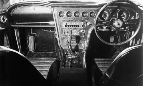 Toyota 2000 GT #11