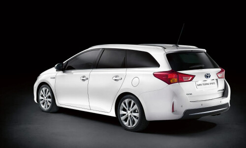 Toyota Auris #5