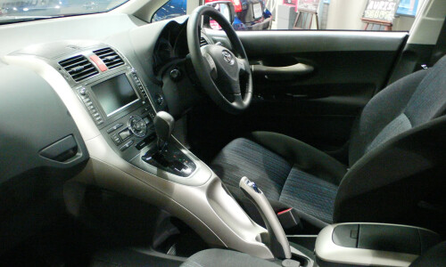 Toyota Auris #6