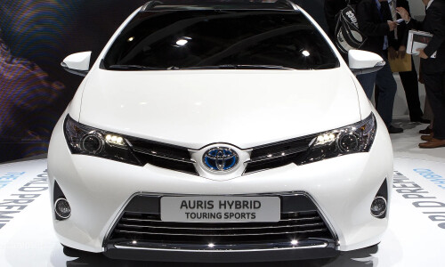 Toyota Auris #11