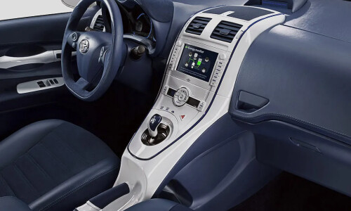 Toyota Auris HSD #1