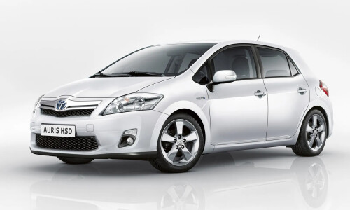 Toyota Auris HSD #13