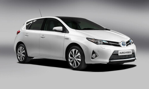 Toyota Auris Hybrid #3