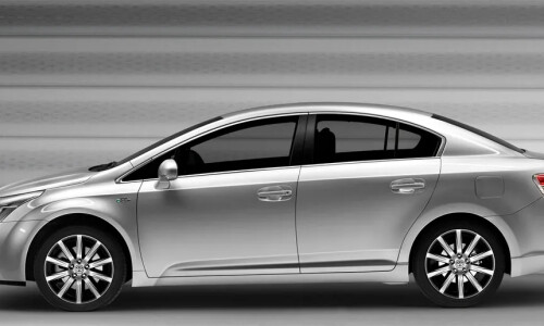 Toyota Avensis #6