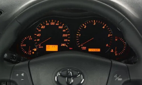 Toyota Avensis 2.0 D-4D #10