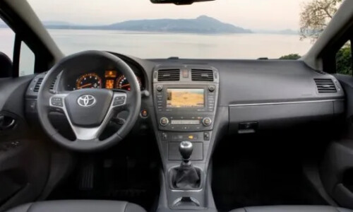 Toyota Avensis 2.2 D-CAT #14