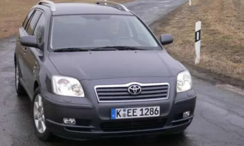 Toyota Avensis 2.2 D-CAT Kombi #12