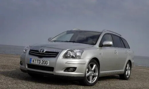 Toyota Avensis 2.2 D-CAT Kombi #14