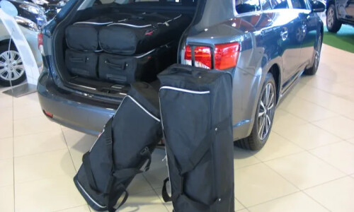 Toyota Avensis Travel #8