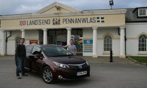 Toyota Avensis Travel #10