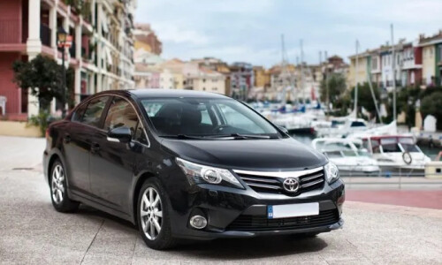 Toyota Avensis Travel #12