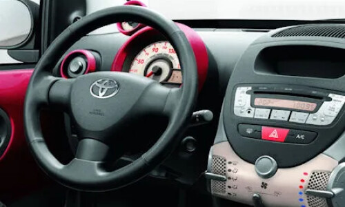 Toyota AYGO Cool #13