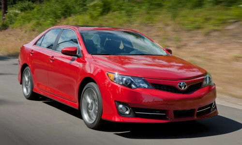 Toyota Camry #13