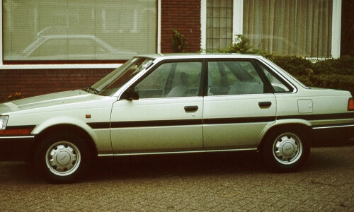 Toyota Carina #10