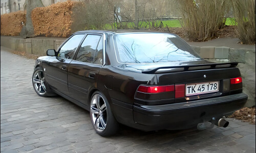 Toyota Carina #13