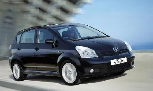 Toyota Corolla Verso 2.2 D-CAT #6