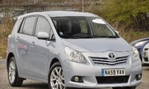 Toyota Corolla Verso 2.2 D-CAT #10