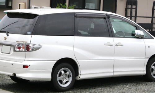 Toyota Estima #3