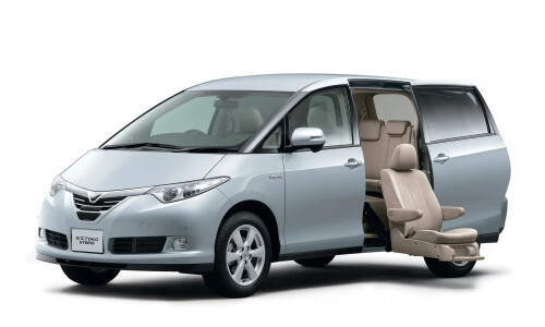 Toyota Estima #18
