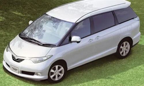 Toyota Estima Hybrid #8
