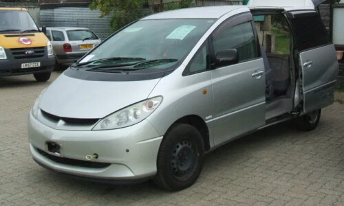 Toyota Estima Hybrid #10