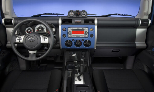 Toyota FJ Cruiser #11