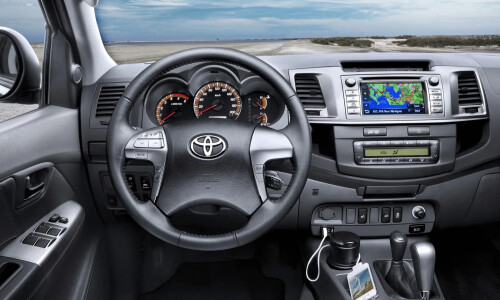 Toyota Hilux #13