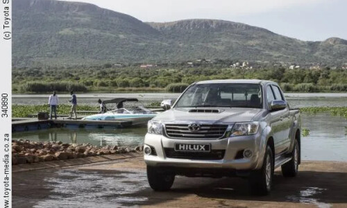 Toyota Hilux 2.5 D-4D #8