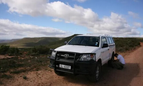 Toyota Hilux 2.5 D-4D #9