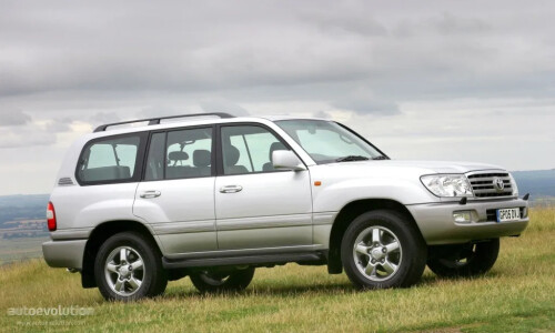 Toyota Land Cruiser 100 #4