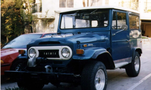 Toyota Land Cruiser FJ40 #8