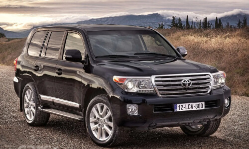 Toyota Land Cruiser V8 #12